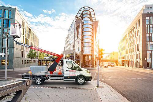 Die_GL_11_B_Hybrid_bei_einem_Einsatz_am_Straßenrand